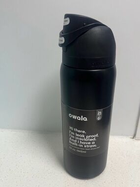 Owala Black Insulated Leak-Proof Water Bottle with Built-In Straw - 32 oz